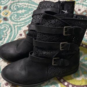 Justice black boots 8 women